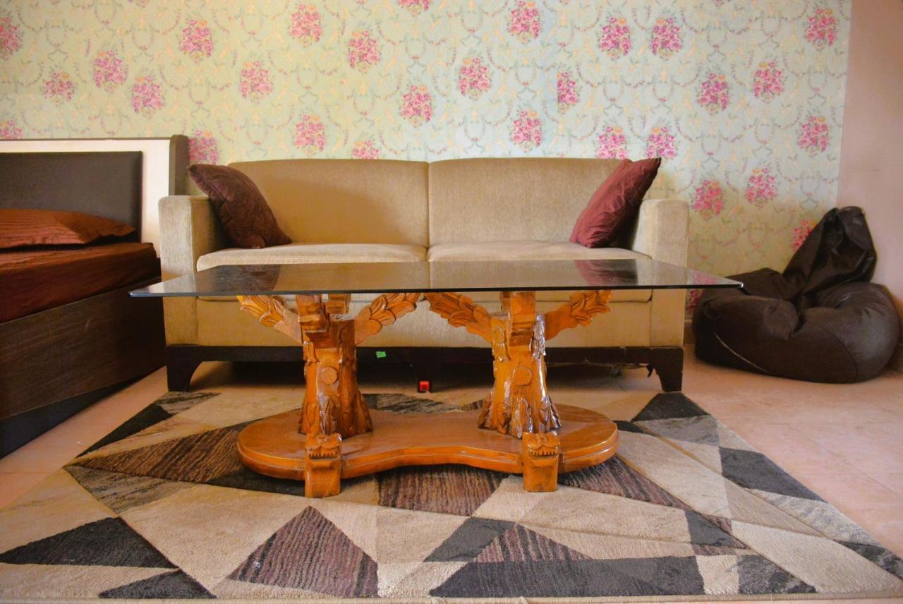 Malaiya Homestay - Grandeur Living Experience จาบัลปูร์ ภายนอก รูปภาพ