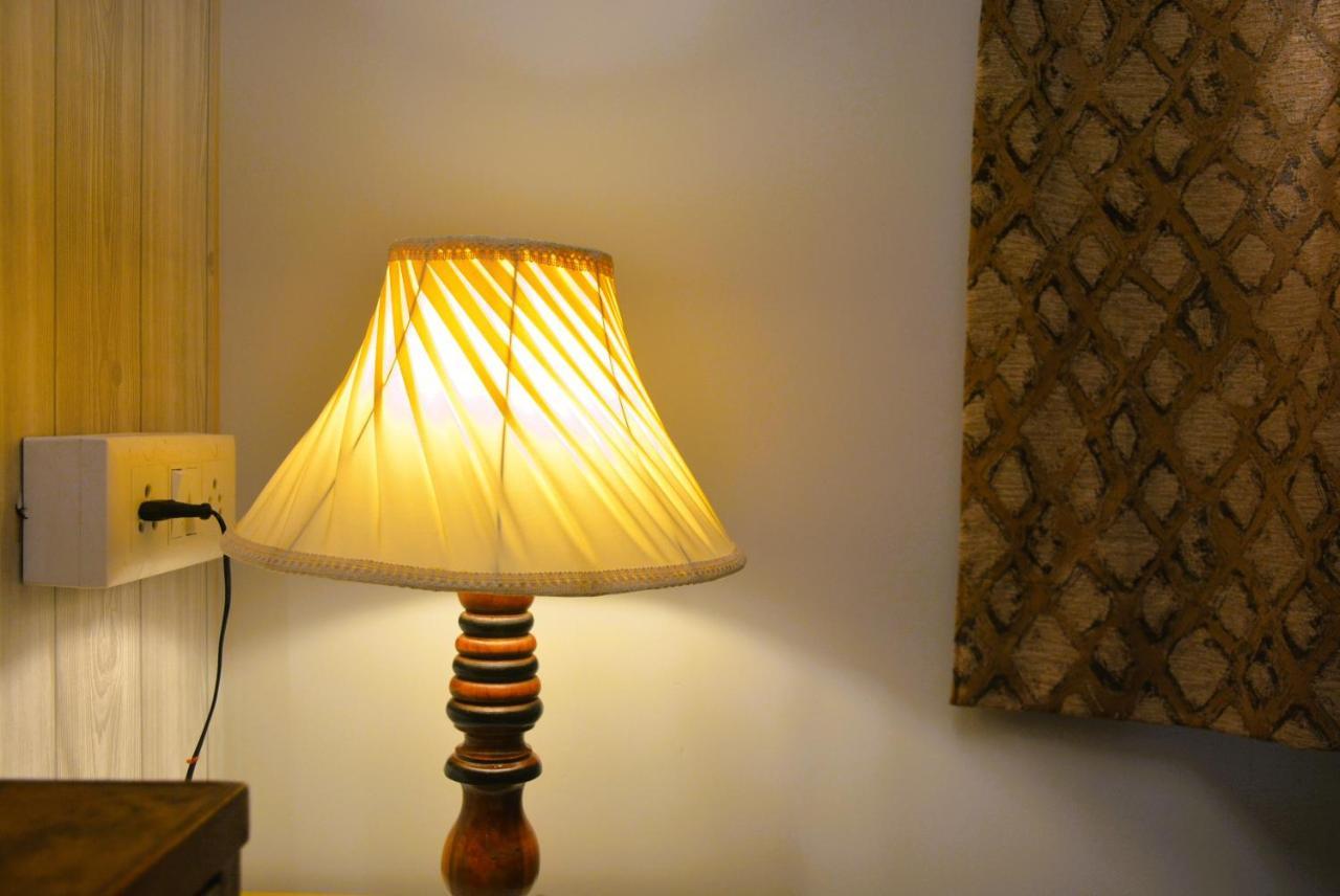 Malaiya Homestay - Grandeur Living Experience จาบัลปูร์ ภายนอก รูปภาพ