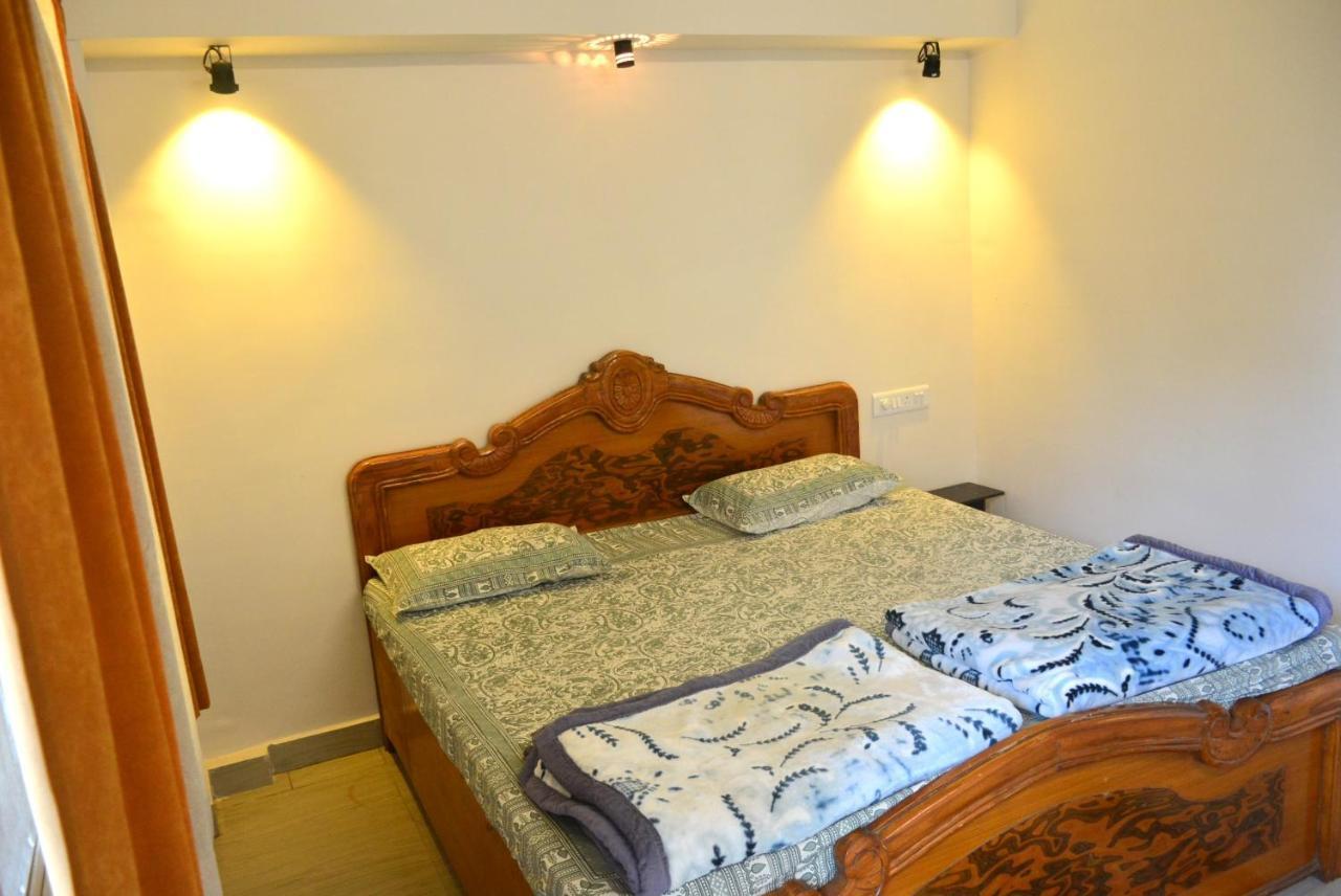Malaiya Homestay - Grandeur Living Experience จาบัลปูร์ ภายนอก รูปภาพ