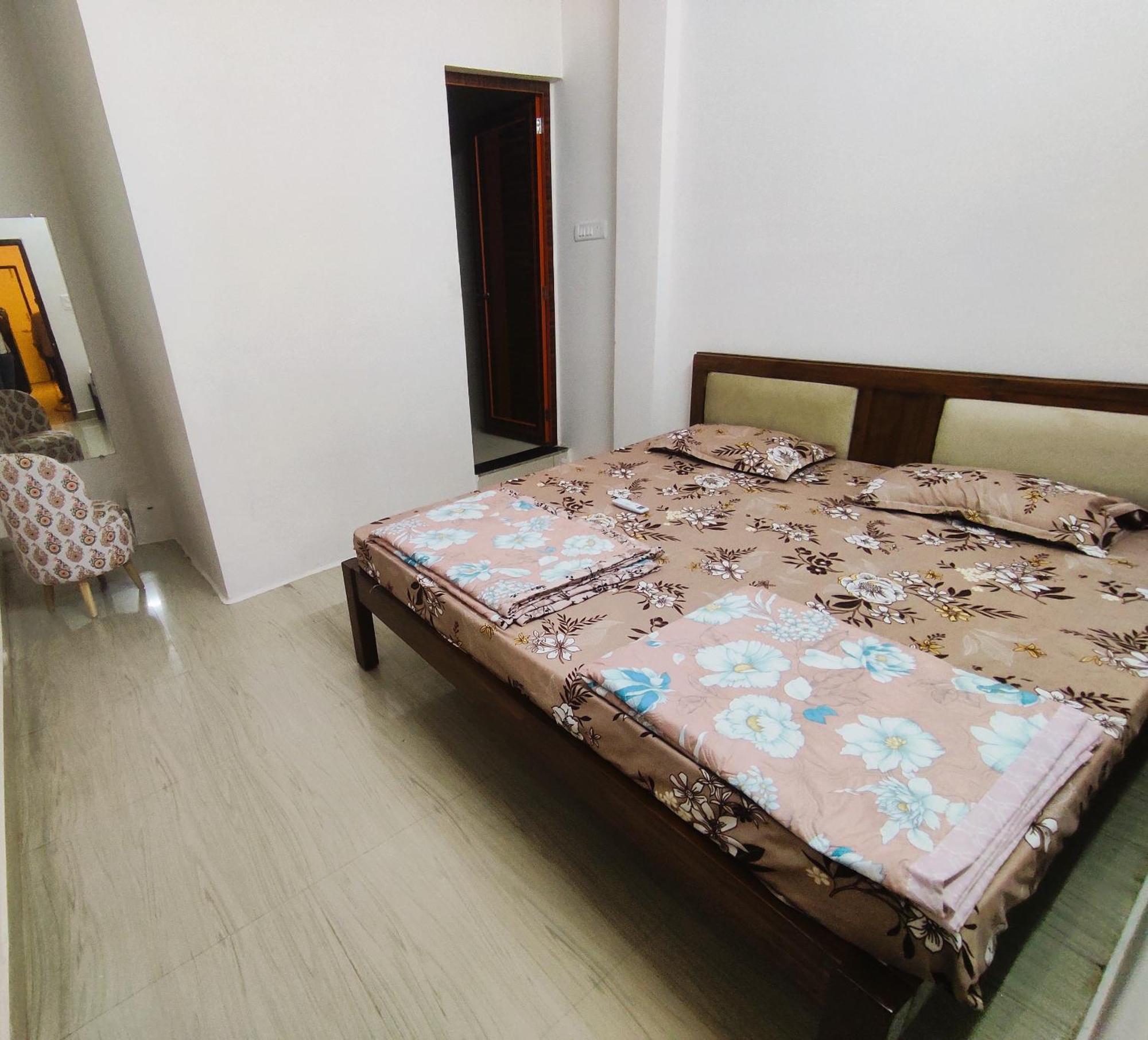 Malaiya Homestay - Grandeur Living Experience จาบัลปูร์ ภายนอก รูปภาพ